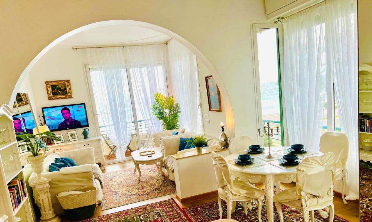 Endless Stunning Mediterranean Sea Views Promenade Des Anglais Νίκαια Εξωτερικό φωτογραφία
