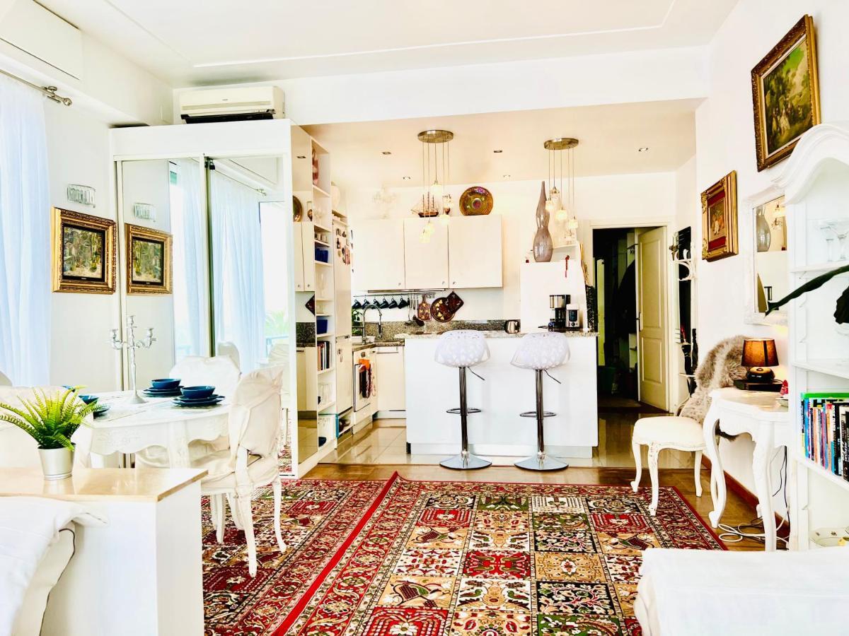 Endless Stunning Mediterranean Sea Views Promenade Des Anglais Νίκαια Εξωτερικό φωτογραφία
